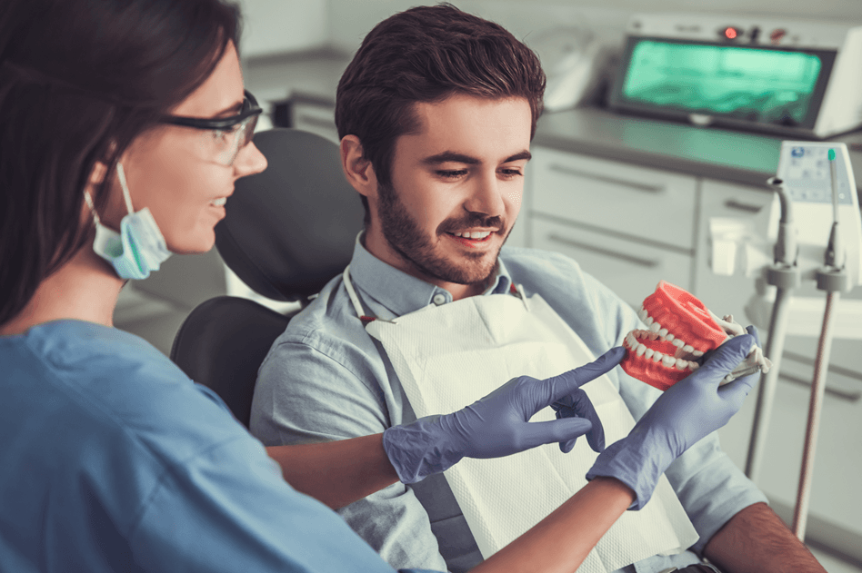 dental-implants-vs-dentures-which-treatment-is-better-for-the-patients-in-gurgaon