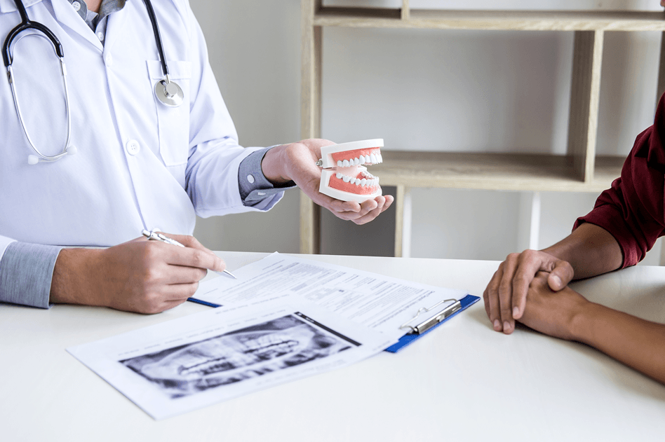 Experience vs Price: Choosing the Right Invisalign Doctor in Delhi