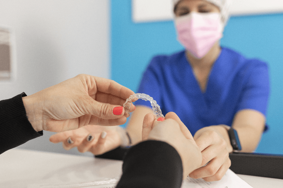 How to Identify a Certified Invisalign Provider in Delhi